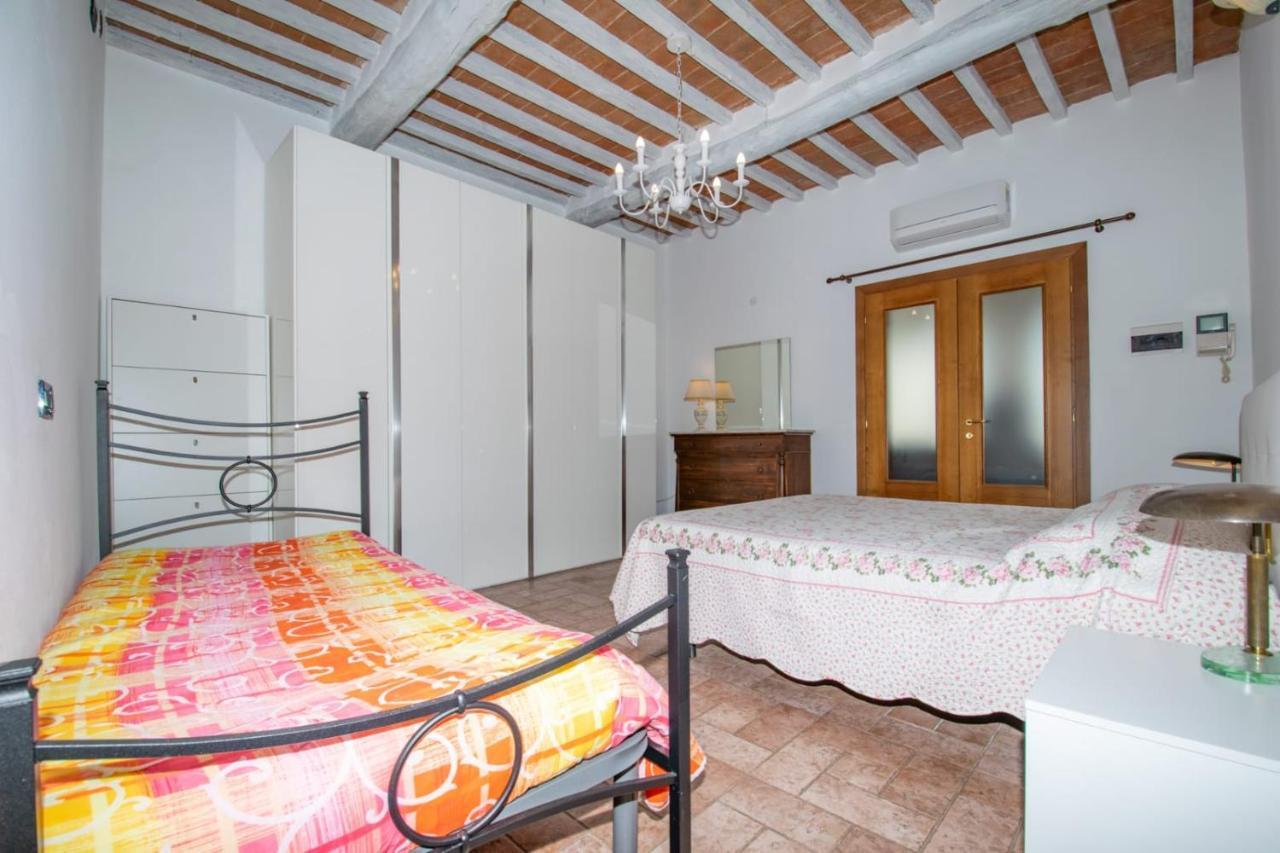 Appartamento Porto Antico ปอร์โตแฟร์ราโย ภายนอก รูปภาพ